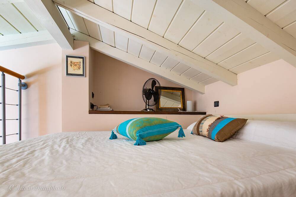 Luna Rossa Cottage by Villasretreats w/Pool, free 5 Terre Sailing Boat in Ceparana, Bolano