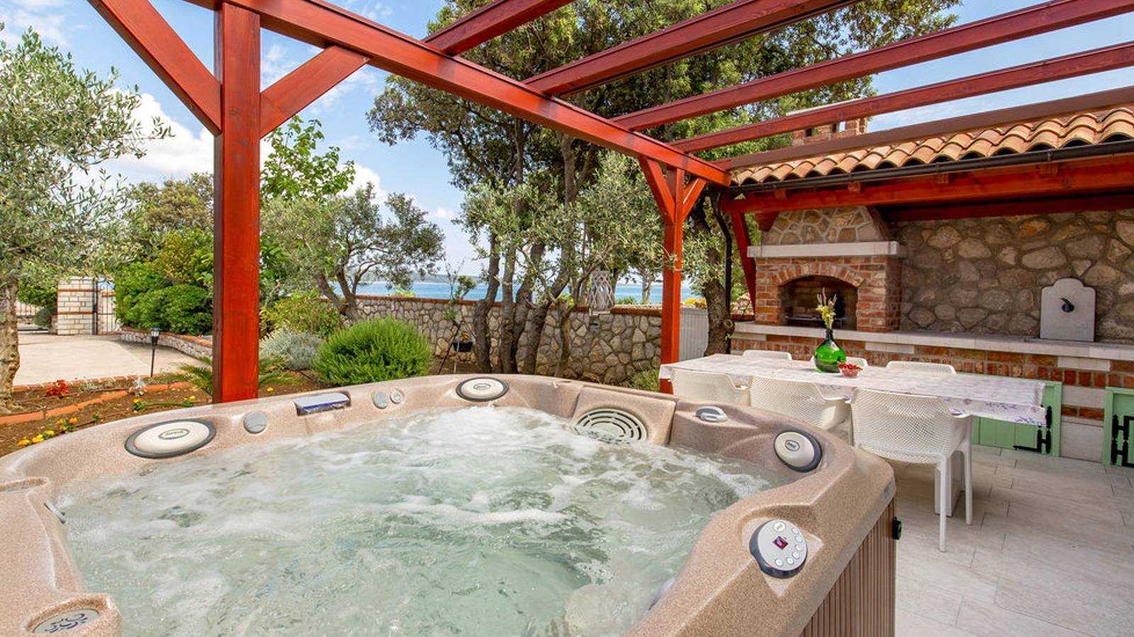 Villa Rosellina by Villas Guide in Nerezine, Kvarner Inseln