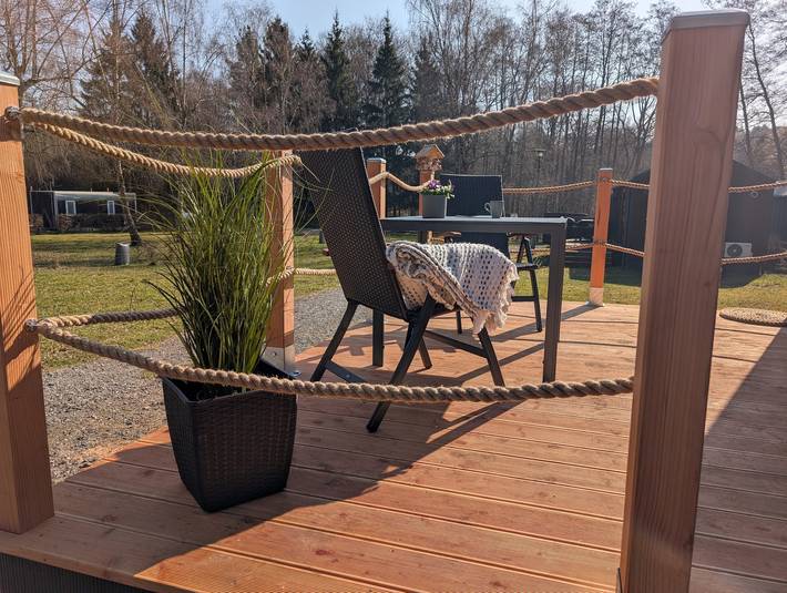 Wohnwagen für 2 Personen, mit Balkon und Terrasse sowie Garten in Stuer - 2
