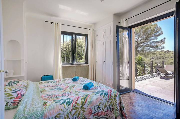 Villa élégante climatisée dans un quartier privilégié de Biot, à quelques minutes de la mer in Biot, Côte méditerranéenne (France)