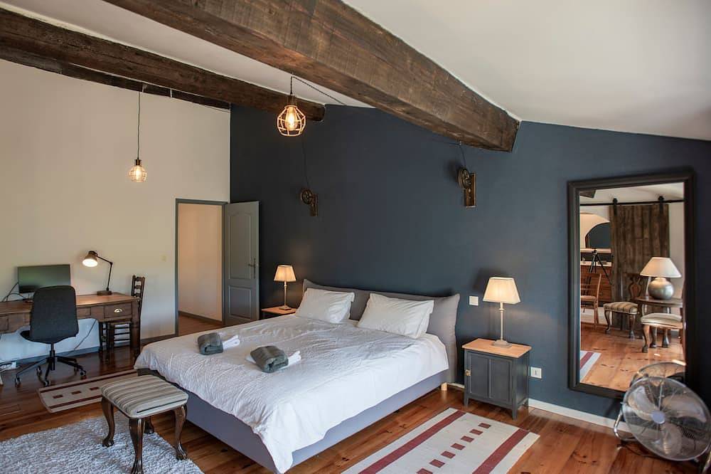 Renovated farmhouse with private pool in Montréal (Aude), Carcassonne region