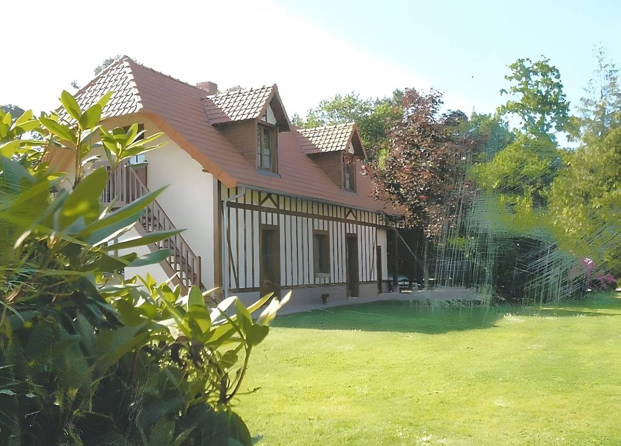 Bed and Breakfast 'Sous Les Bruyères' with Private Terrace, Private Garden and Wi-Fi
