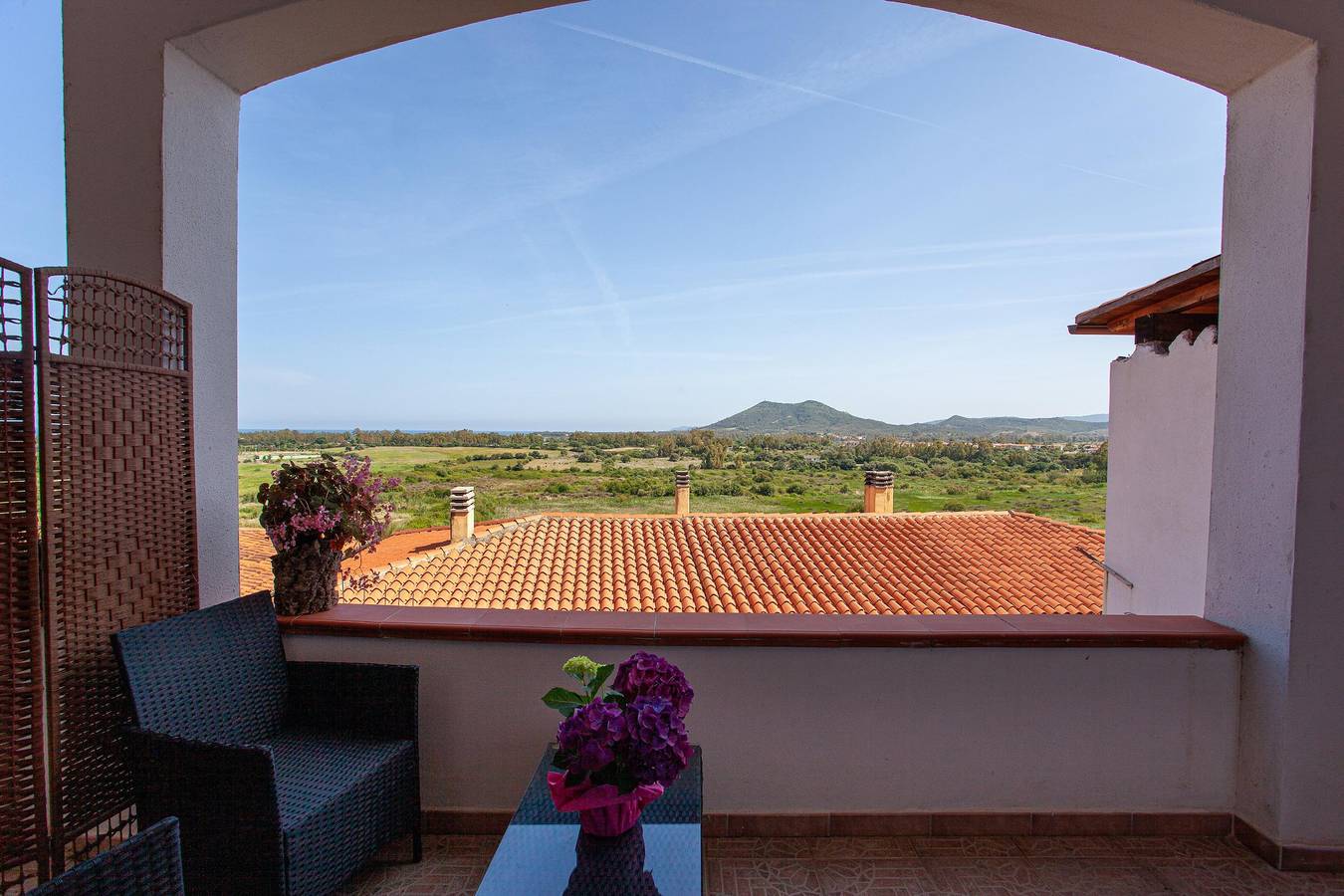 Appartamento intero, Appartamento di vacanza "Suite Maya" con vista mare e Wi-Fi in Flumini, Posada