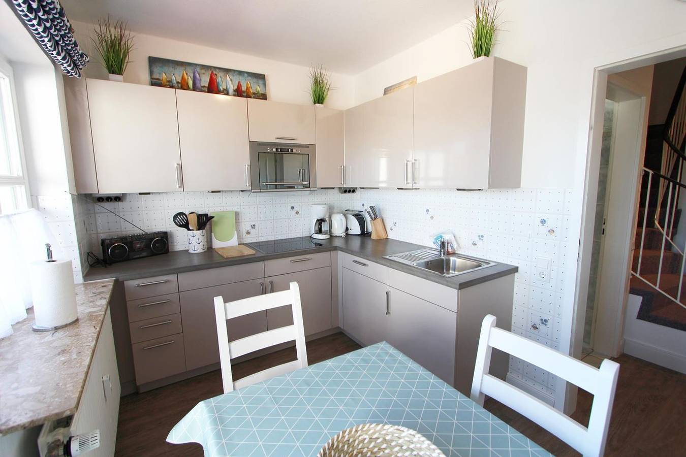 Ganze Wohnung, Strandnah gelegenes Ferienappartement mit 2 Bädern und 2 Balkonen in Wenningstedt, Sylt