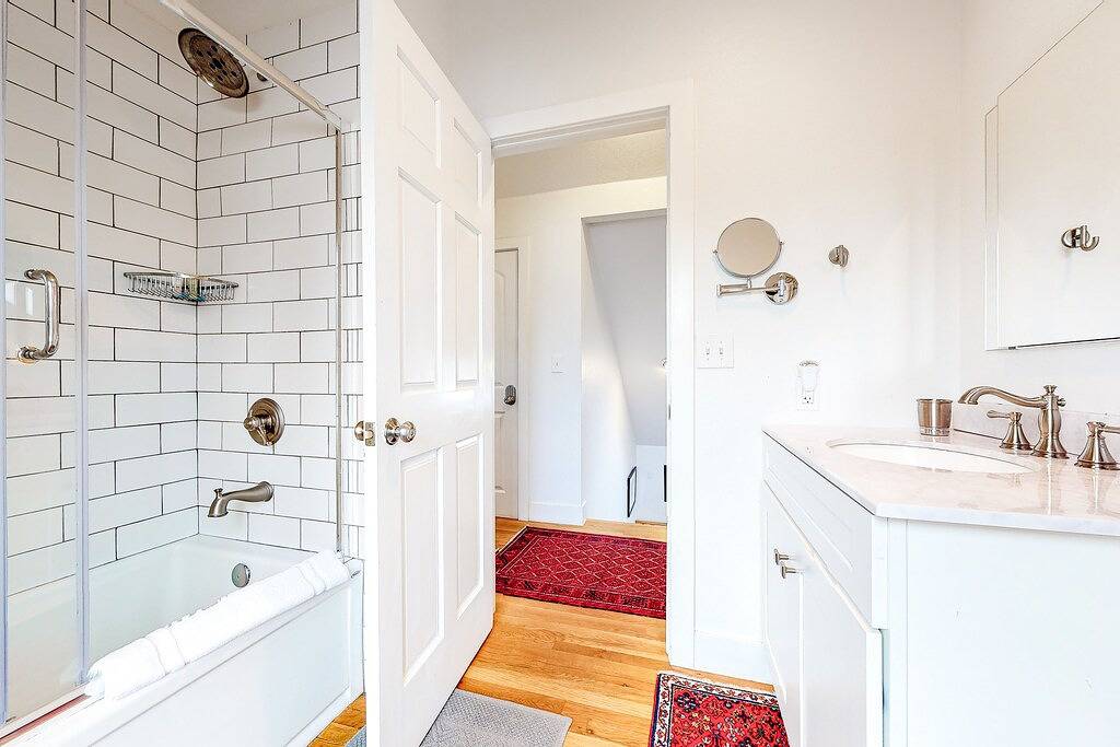 Dog-friendly remodeled home with 2 living rooms & fireplace - 4 blocks to town in Steamboat Springs, Medicine Bow-Routt Nationalwald