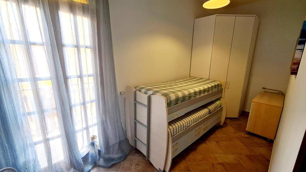 Appartamento intero, Two-Bedroom Apartment in Sferracavallo, Palermo