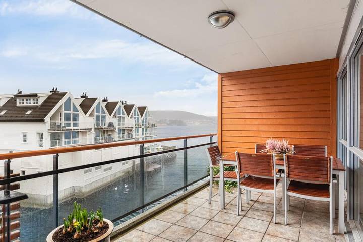 Ferienwohnung für 3 Personen, mit Balkon und Ausblick in Bergen - 4