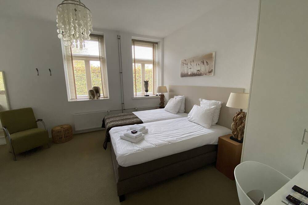 Luxe villa voor met 12 kamers 10 min van Apeldoorn en Deventer in Teuge, Veluwe