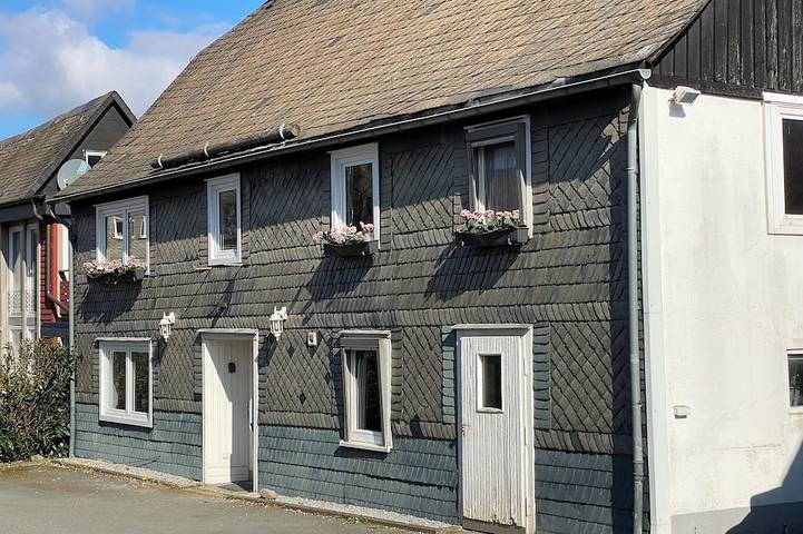 Ferienhaus für 15 Personen, mit Garten in Olsberg