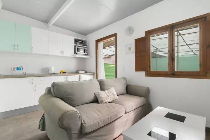 Apartamento para 2 personas, con jardín y piscina, Familias con niños en Fataga