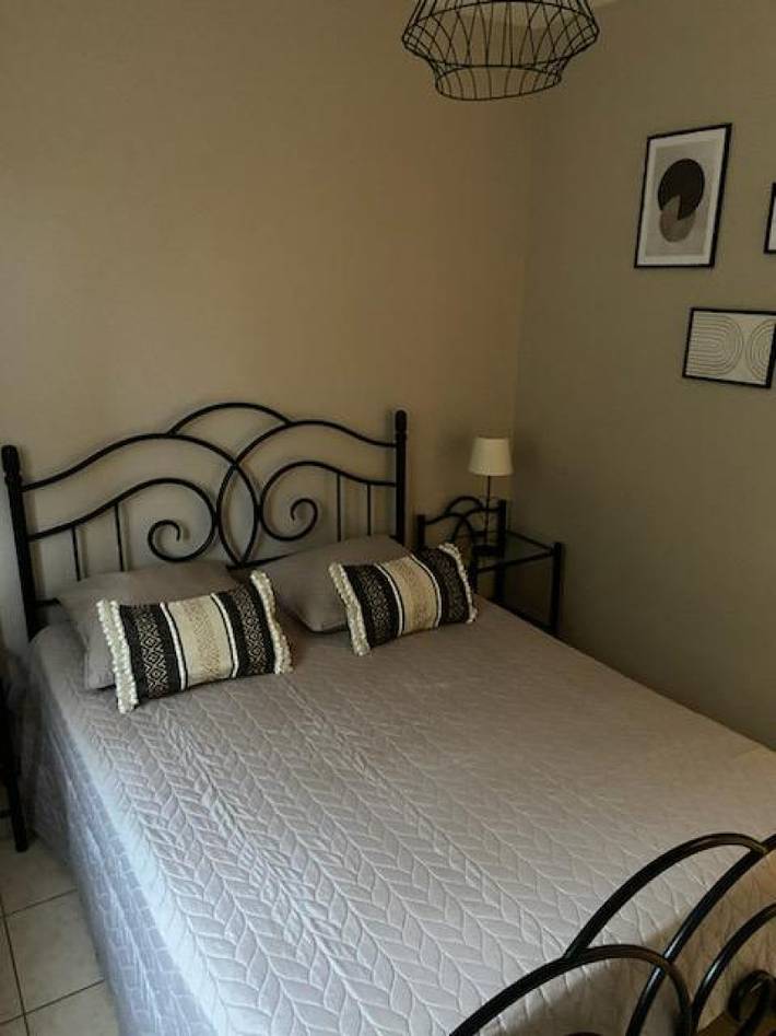 Gîte pour 4 personnes, avec terrasse à Pinet (homonymie) - 4