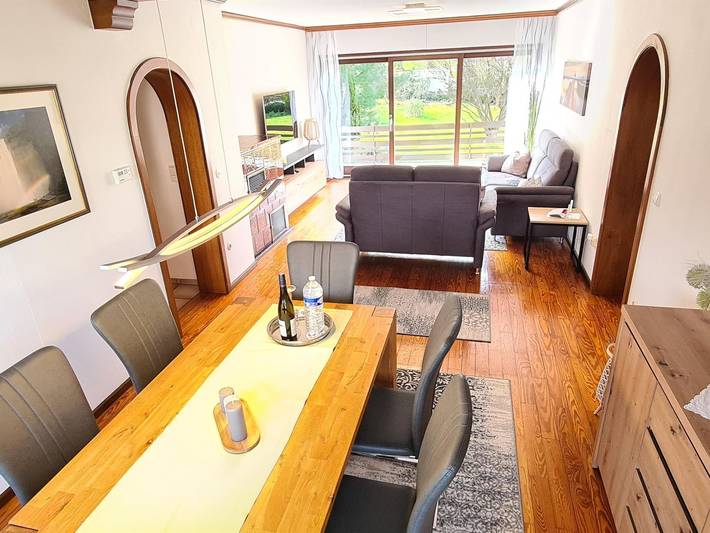Ferienwohnung für 6 Personen, mit Terrasse und Garten in Ayl