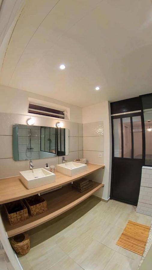 Maison d’hôte pour 2 personnes, avec terrasse et jardin ainsi que vue et piscine dans Guyane française - 4