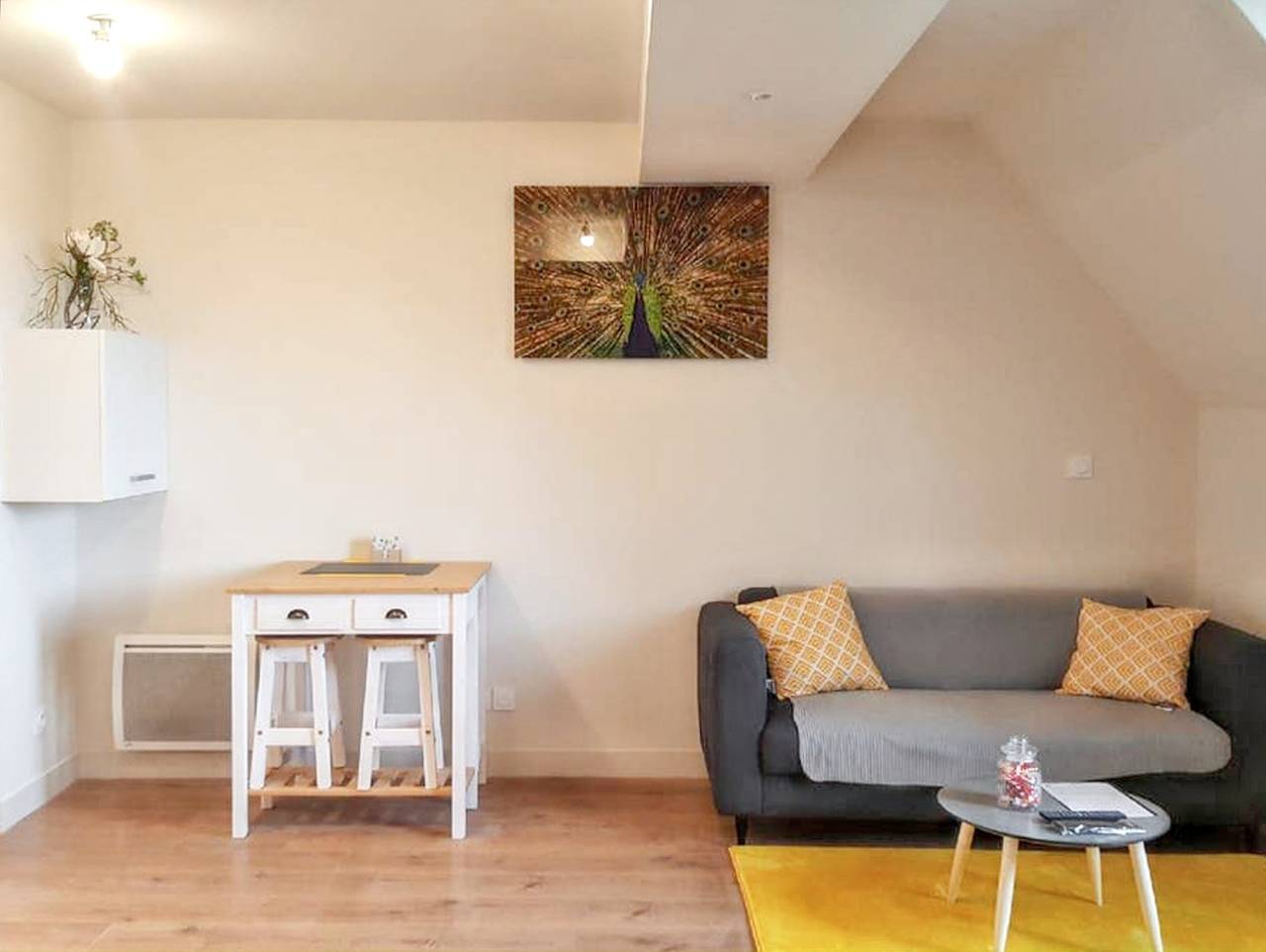 Ganzes Studio, Charmantes Studio in Abondant mit Sonnenterrasse - 30 m² in Abondant, Dreux und Umgebung