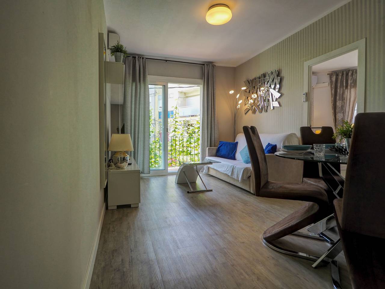 Ganze Wohnung, Ferienwohnung für 4 Personen mit Terrasse in Sitges, Garraf