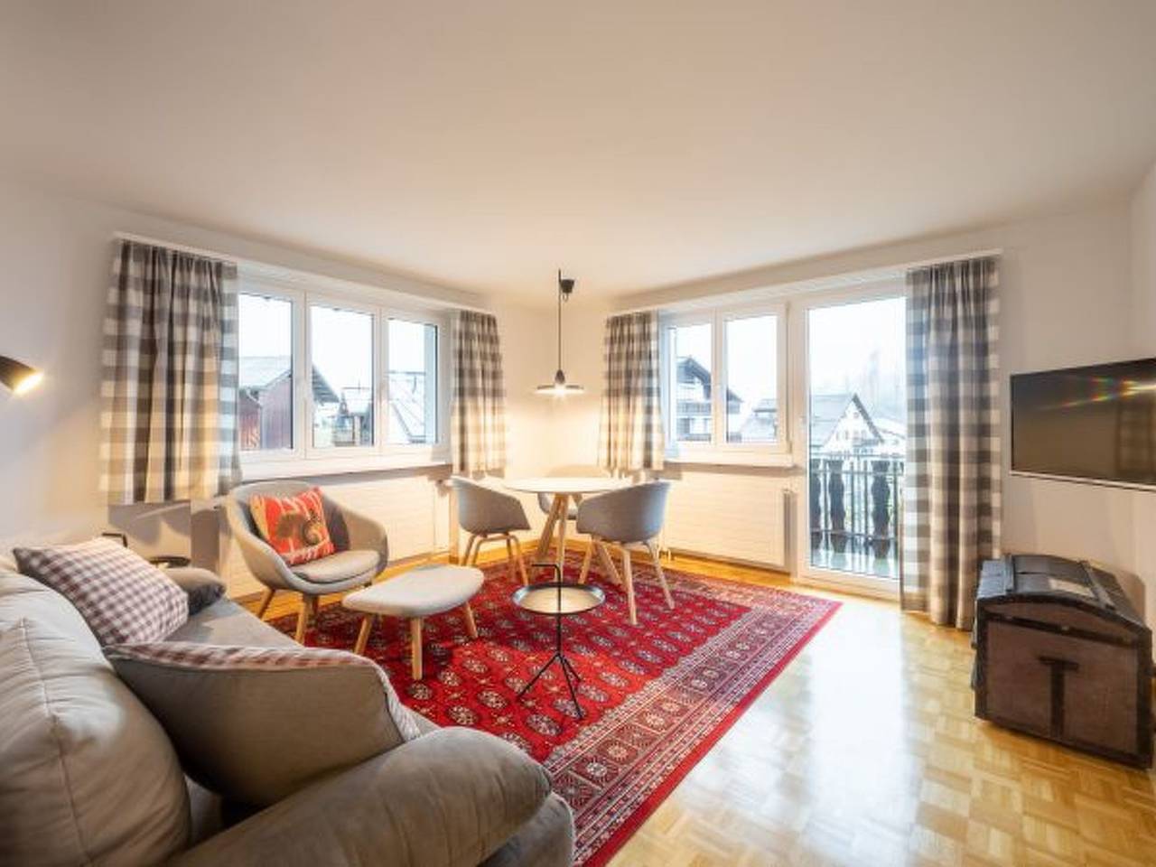 Ganze Wohnung, Ferienwohnung für 7 Personen mit Balkon in Falera, Flims Laax Falera