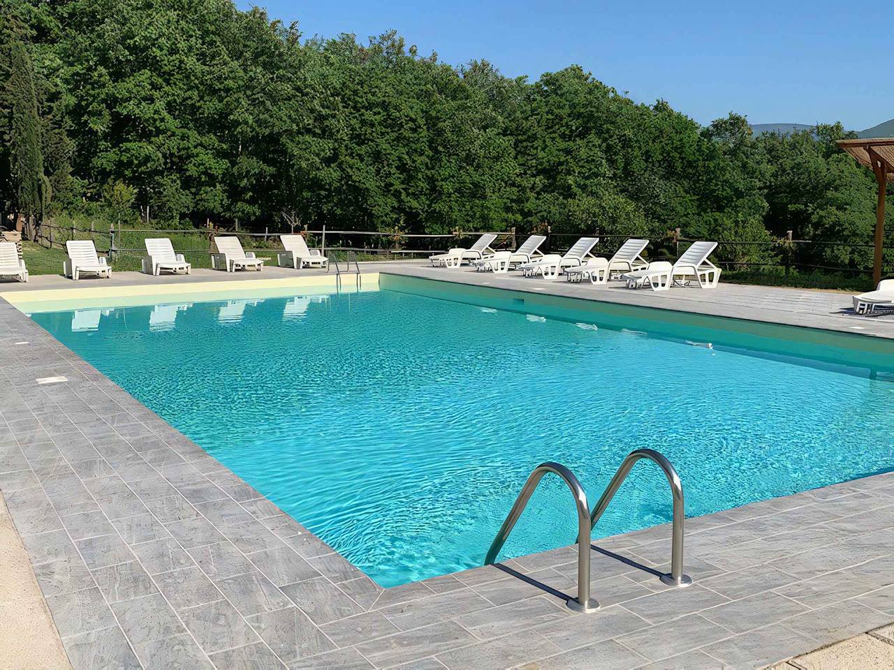 Ganze Ferienwohnung, Ferienwohnung mit Außenpool  in Dicomano, Florenz Provinz