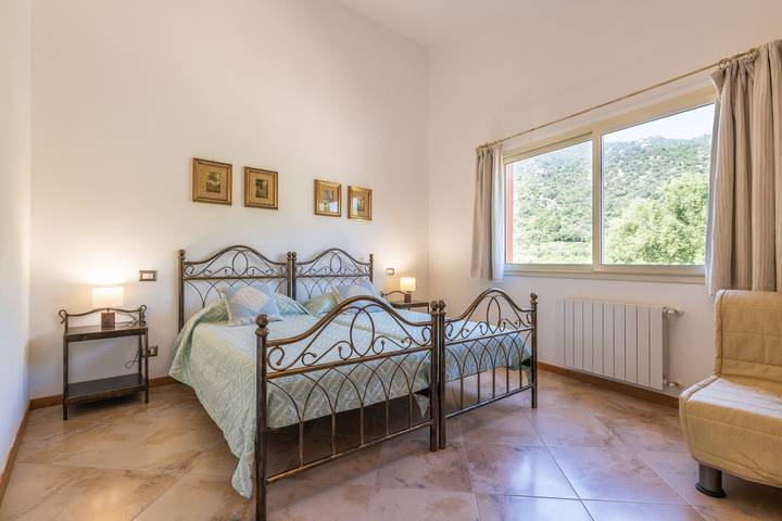 Casa de férias para 3 pessoas, com jardim e varanda em Itália