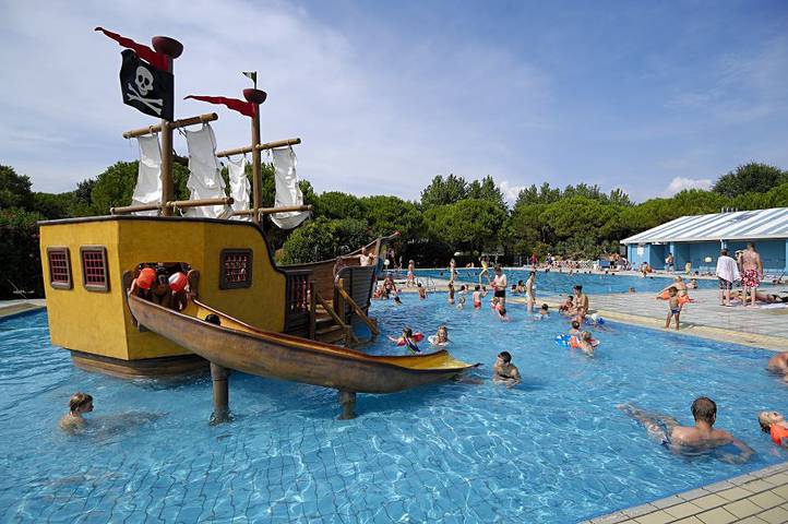 Vakantiehuis voor 6 personen, met Kinderzwembad en Zwembad in Punta Sabbioni