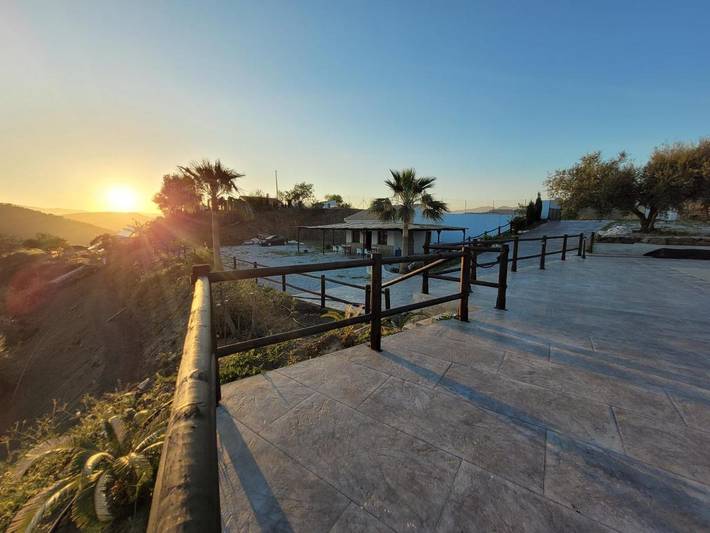 Casa rural para 4 personas, con piscina además de terraza y vistas en Canillas de Aceituno - 4