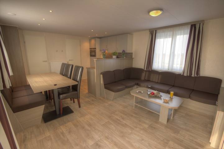 Ferienhaus für 6 Personen, mit Terrasse und Garten in Serooskerke - 4