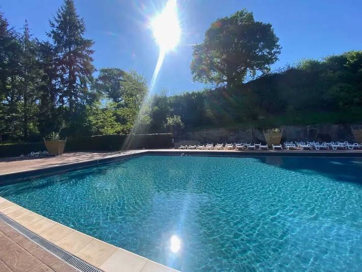 Bungalow für 6 Personen, mit Terrasse und Garten sowie Pool - 1