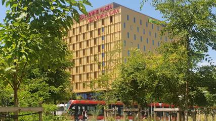 Hôtel pour 2 personnes, avec terrasse et sauna dans Aeroport Nice - Cote D Azur