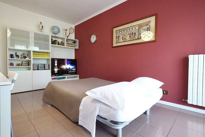 Entire apartment, Alby's apartment, in the Motor Valley with private parking in Formigine, Modena Province