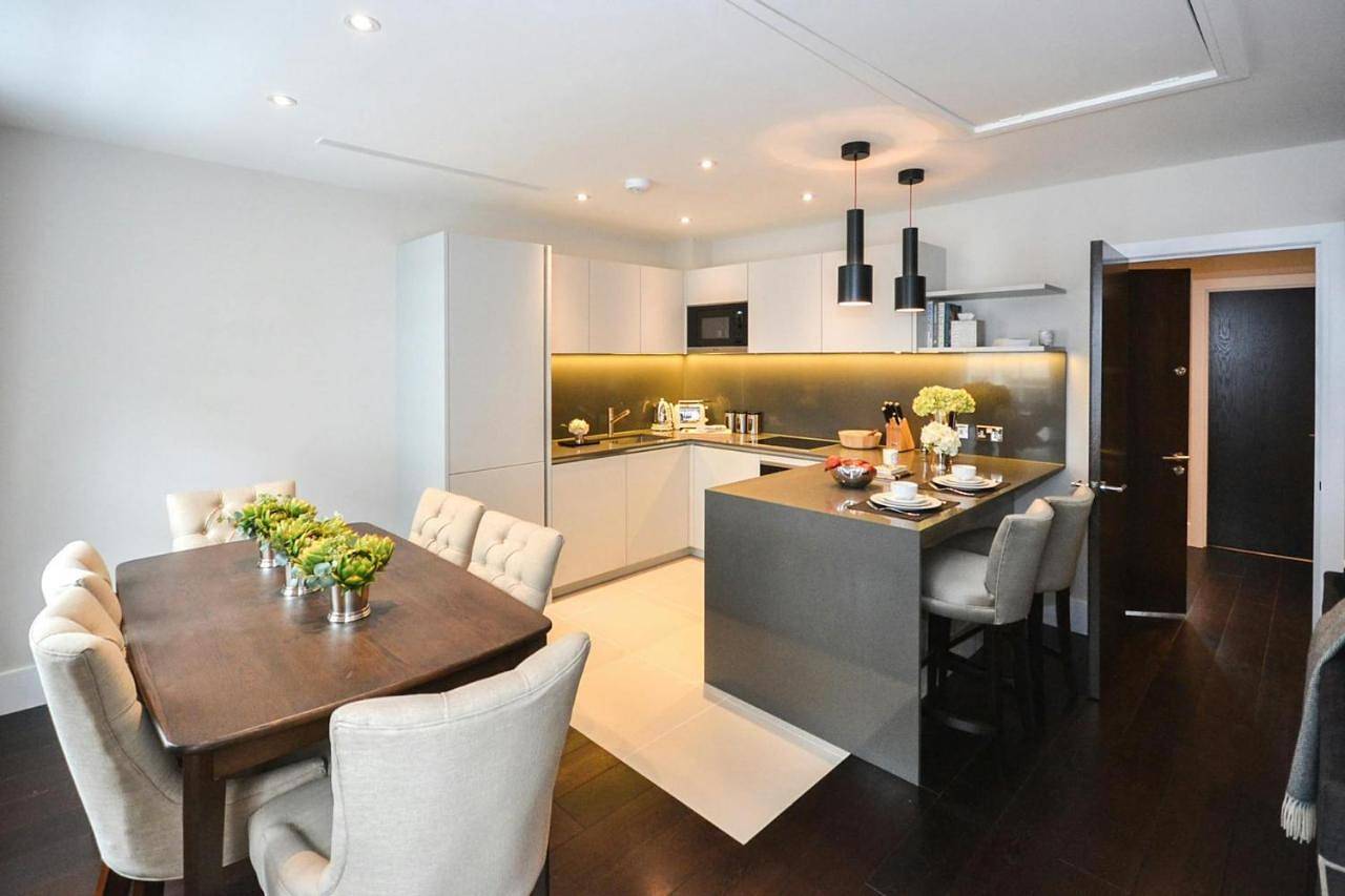 Two-Bedroom House in Paris, Ile de France