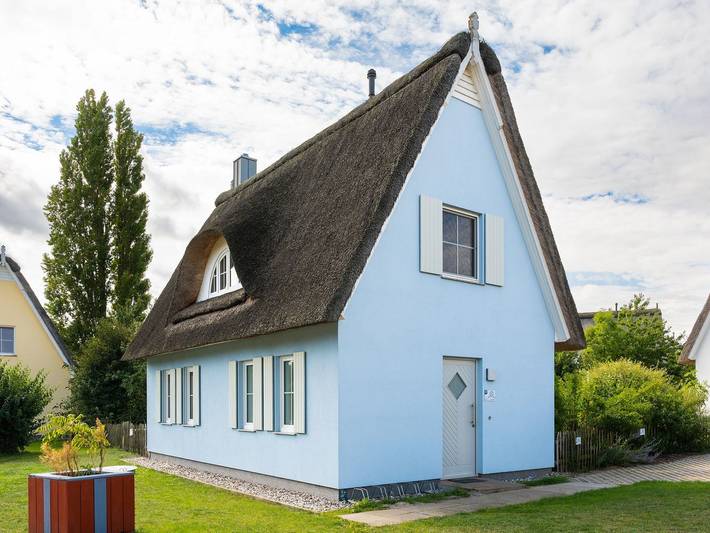 Ferienhaus für 4 Personen, mit Pool und Garten sowie Terrasse, mit Haustier an der Ostsee