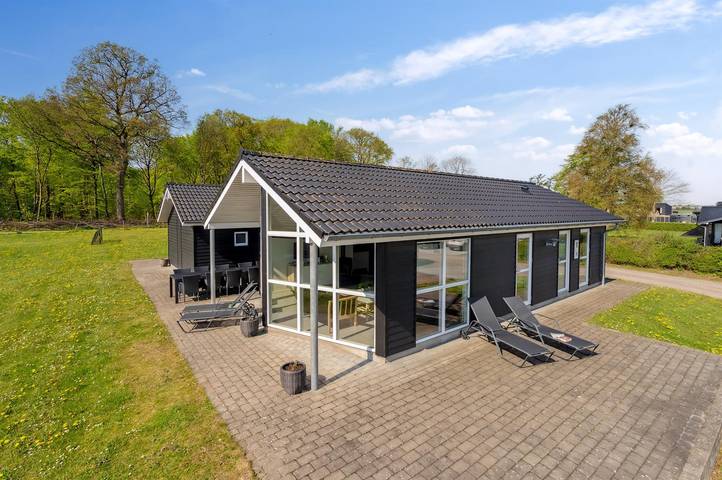 Ferienhaus mit Meerblick für 10 Personen, mit Sauna und Whirlpool sowie Terrasse in Kelstrup Strand