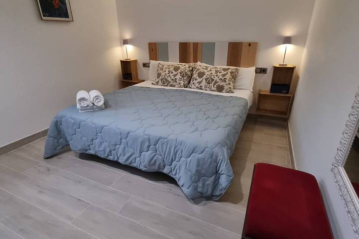 Charming Villa with Private Pool & Stunning Mountain Views in Olivella, Garraf