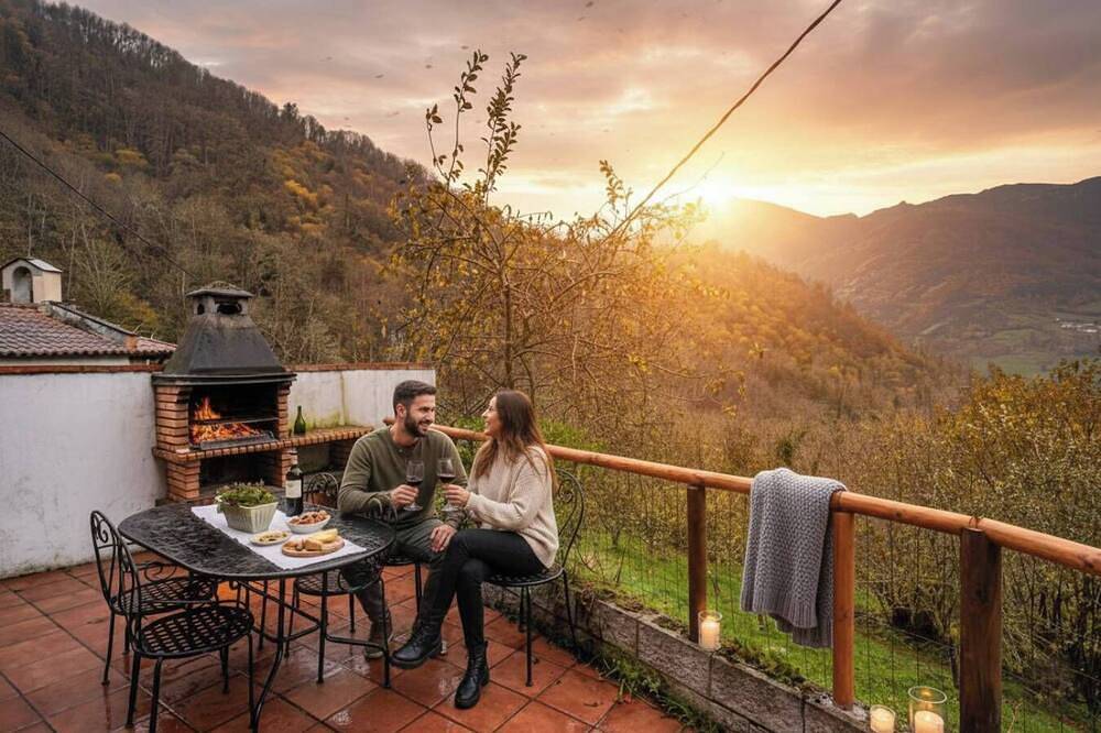 Rural apartment L'Arboleu de Traspeña for 2 people in Proaza, Cordillera Cantábrica