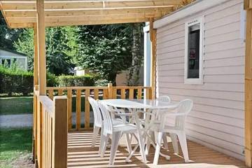 Camping für 4 Personen in Castelnau-de-Montmiral, Zentralmassiv, Bild 1