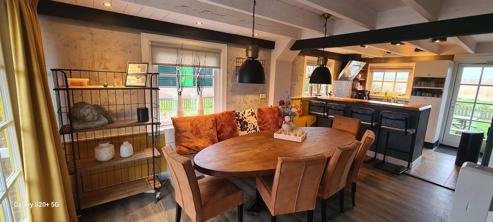 Komfortables Ferienhaus für 10 Personen mit Steg und umzäuntem Garten Nähe Callantsoog in Niederländische Nordsee