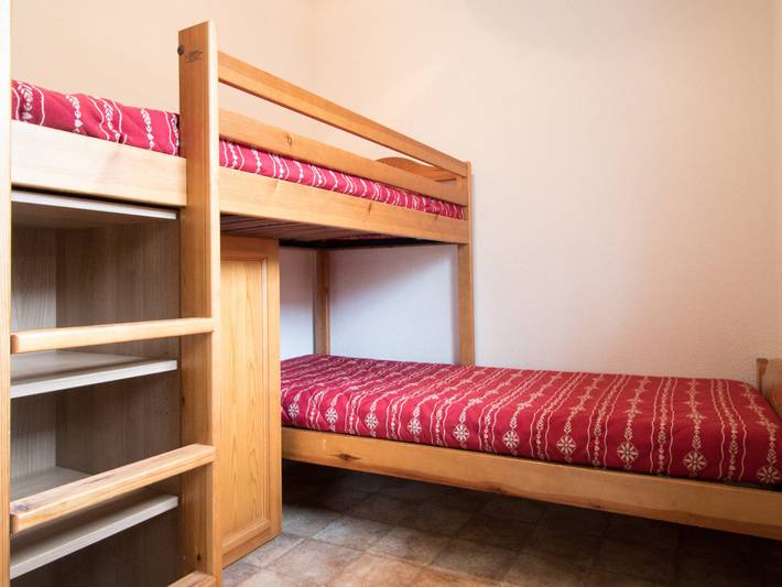Gîte pour 6 personnes, avec Terrasse à Lanslebourg-Mont-Cenis - 4