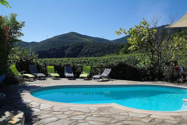 Location de vacances pour 5 personnes, avec jardin à Mons (Béziers)