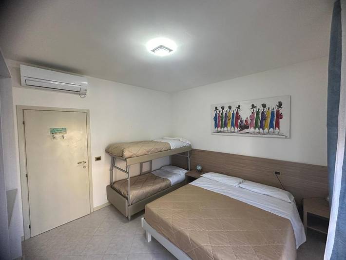 Ferienhaus für 10 Personen, mit Balkon und Ausblick in Rimini - 4
