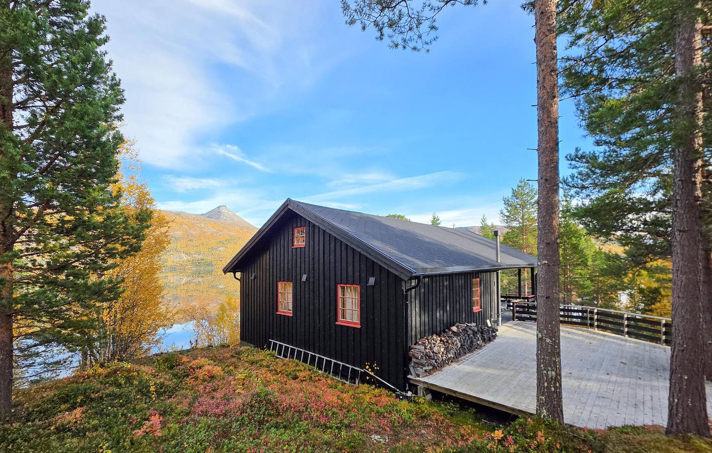 Holiday home for 5 people with terrace in Balsfjord