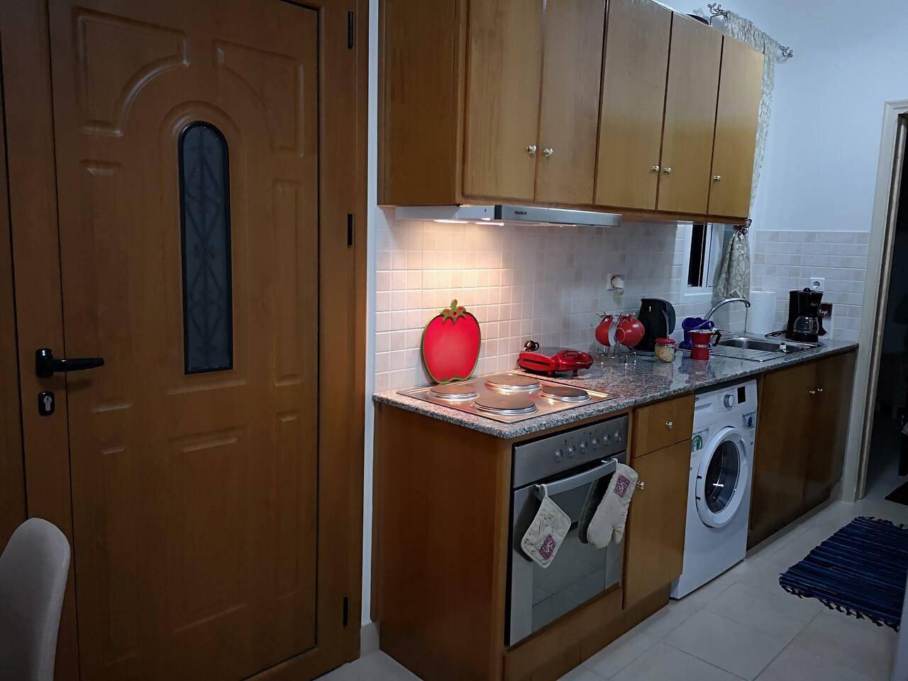 Ganze Ferienwohnung, Ferienwohnung für 5 Personen mit Balkon in Mirties, Kalymnos