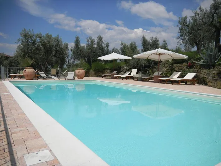 Room for 2 people, with view and garden as well as pool - 1