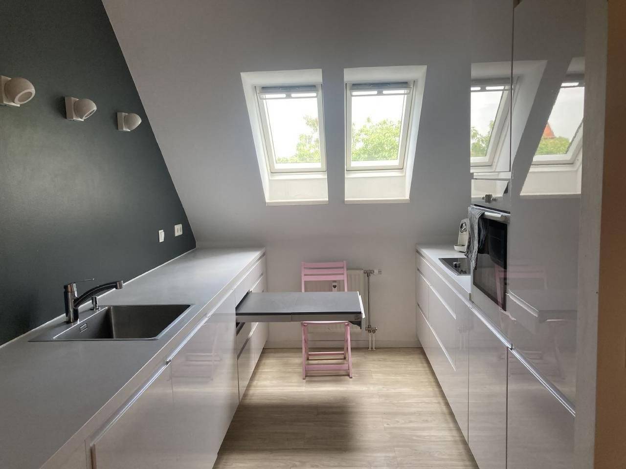 Modernes helles Zimmer im Loft am See in Tegel Berlin, Berlin