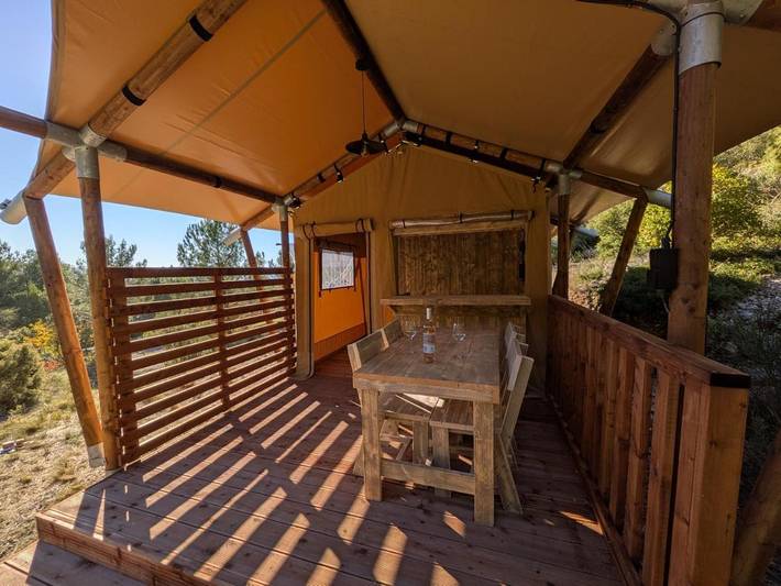 Location de vacances pour 6 personnes, avec jardin ainsi que vue et terrasse, animaux acceptés à Puyloubier - 2
