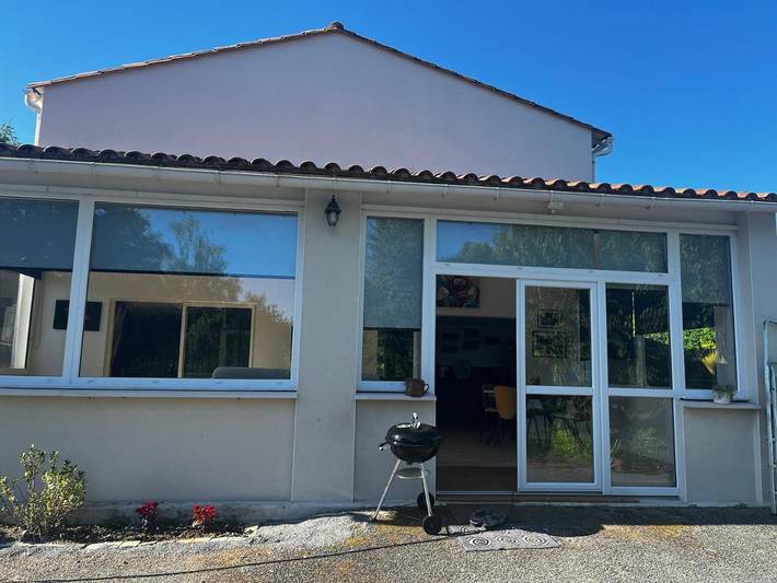 Gîte pour 4 personnes, avec jacuzzi et jardin à Chenac-Saint-Seurin-d'Uzet - 2