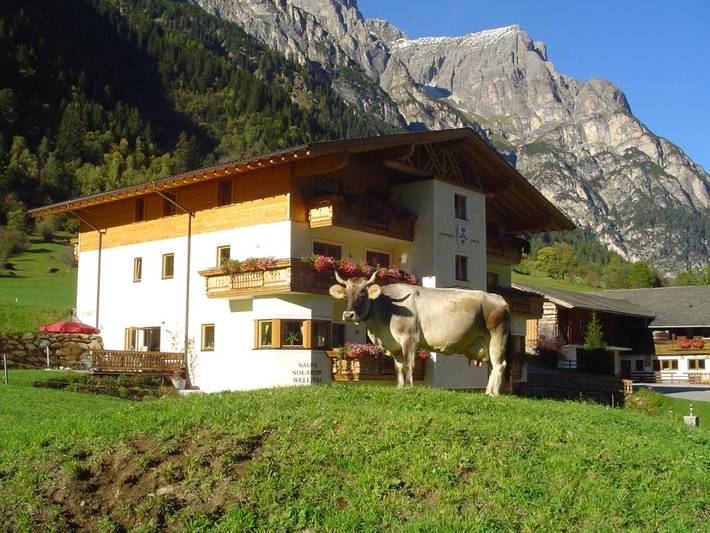 BnB für 6 Personen, mit Ausblick und Garten im Stubaital - 3