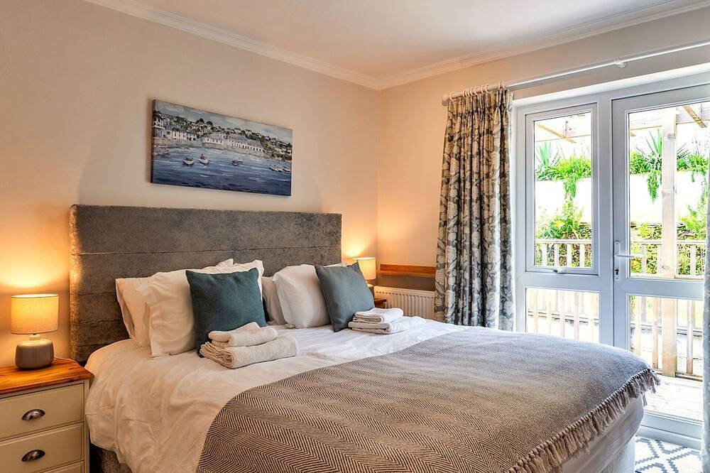Schönes  Ferienhaus für 5 Gäste mit  W-Lan, Whirlpool, Tv, Terrasse und Haustiere erlaubt in Cornwall