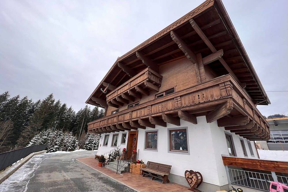 Angenehme Wohnung in einem Ferienhaus für 6 Gäste mit  W-Lan, Tv, Balkon und Panoramablick in Mittersill, Pinzgau
