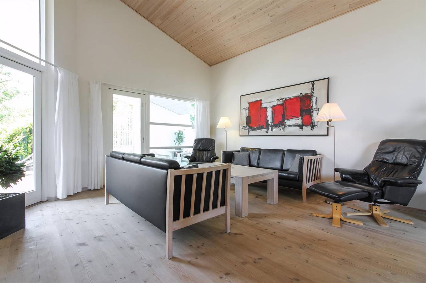 Nice home in Væggerløse w/ Wifi, 4 Bedrooms and Sauna in Væggerløse, Zweedse Oostzee