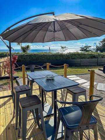 Gîte pour 5 personnes, avec jardin ainsi que vue et terrasse dans Raguénez