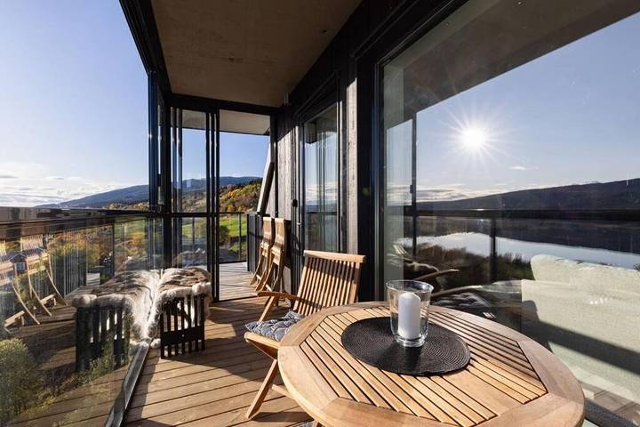 Ferieleilighet for 8 personer, Balkong og Sauna i tillegg til Innsjøutsikt og Utsikt i Åre